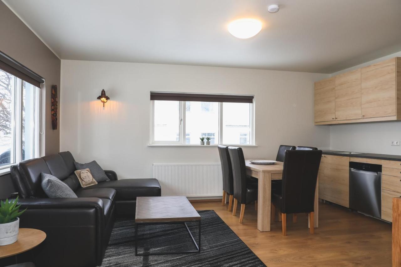 E18 Apartments アークレイリ エクステリア 写真