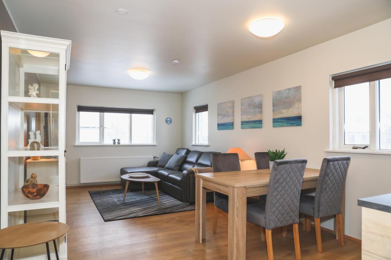 E18 Apartments アークレイリ エクステリア 写真