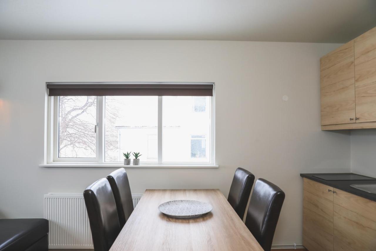 E18 Apartments アークレイリ エクステリア 写真