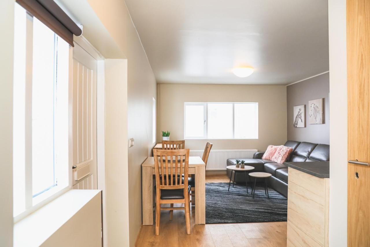 E18 Apartments アークレイリ エクステリア 写真