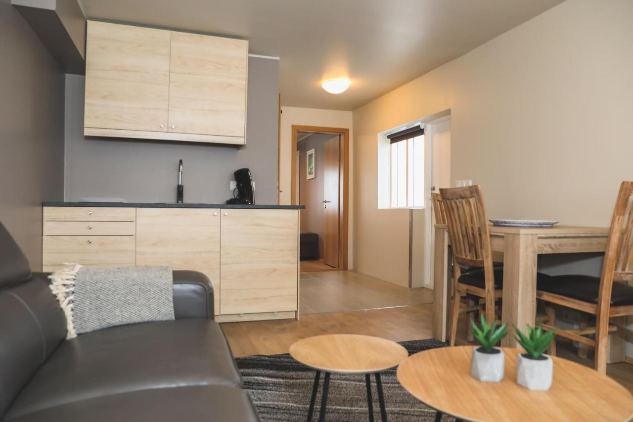 E18 Apartments アークレイリ エクステリア 写真