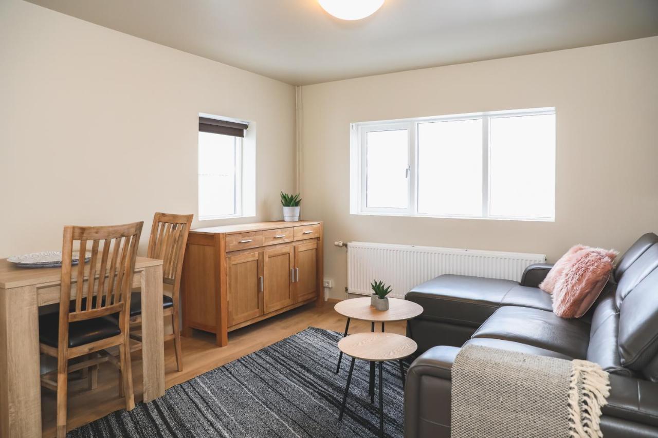 E18 Apartments アークレイリ エクステリア 写真