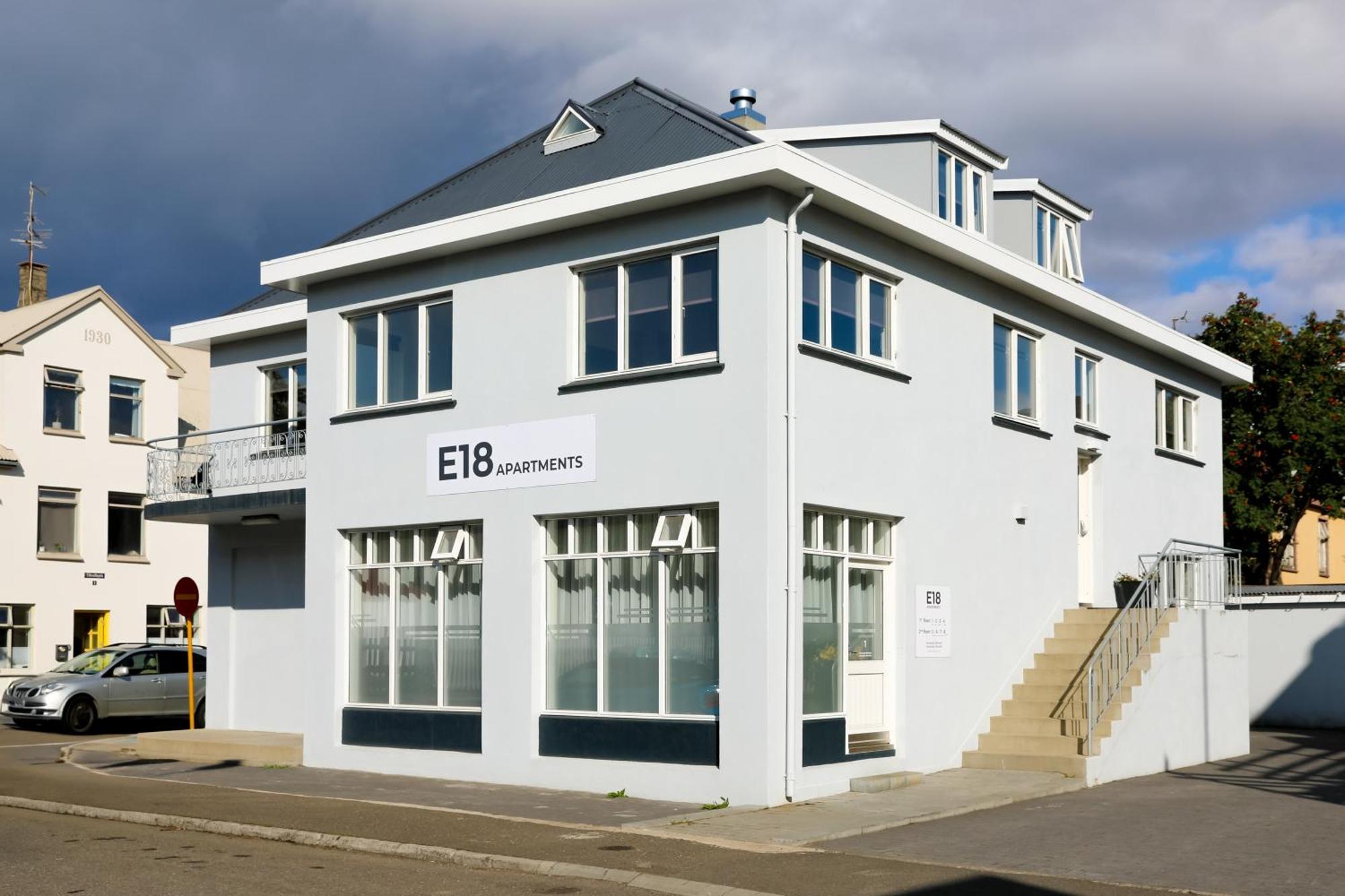 E18 Apartments アークレイリ エクステリア 写真