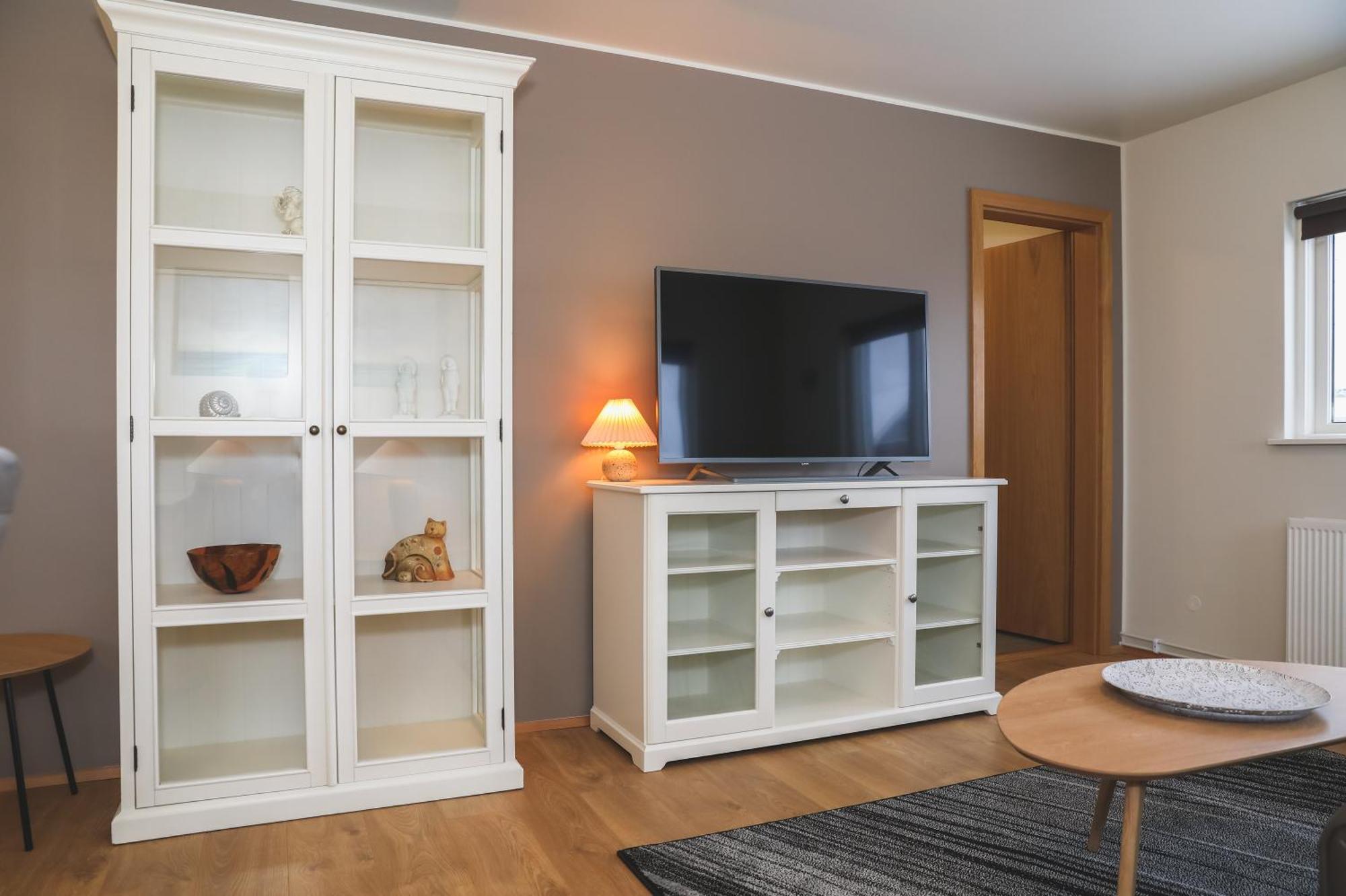 E18 Apartments アークレイリ 部屋 写真